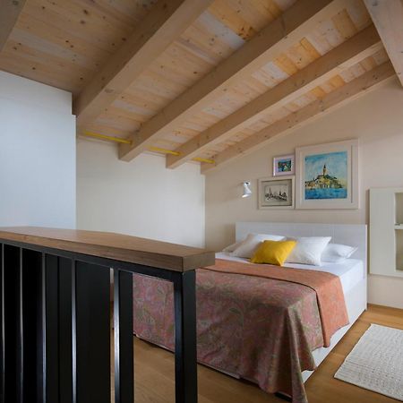 Holiday Home Bo Ровинь Экстерьер фото
